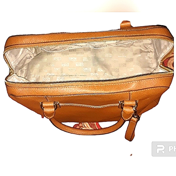 MICHAEL KORS ACORN SAFFIANO LEATHER SATCHEL BAG W/ CROSSBODY STRAPS EUC - Picture 7 of 15